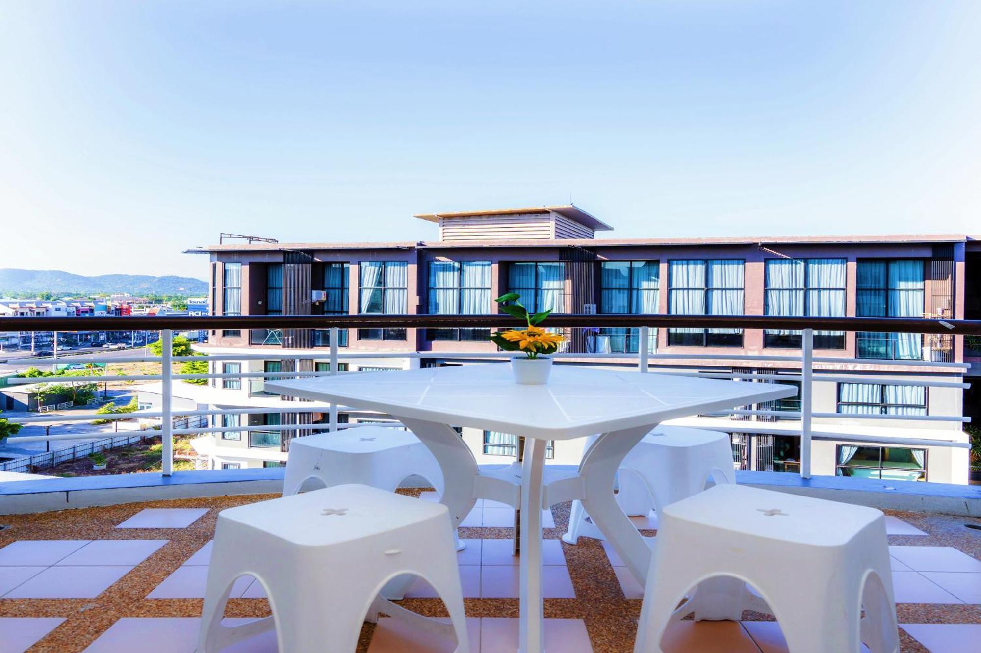 Hua Hin First - Happy Rent Apartment Room photo