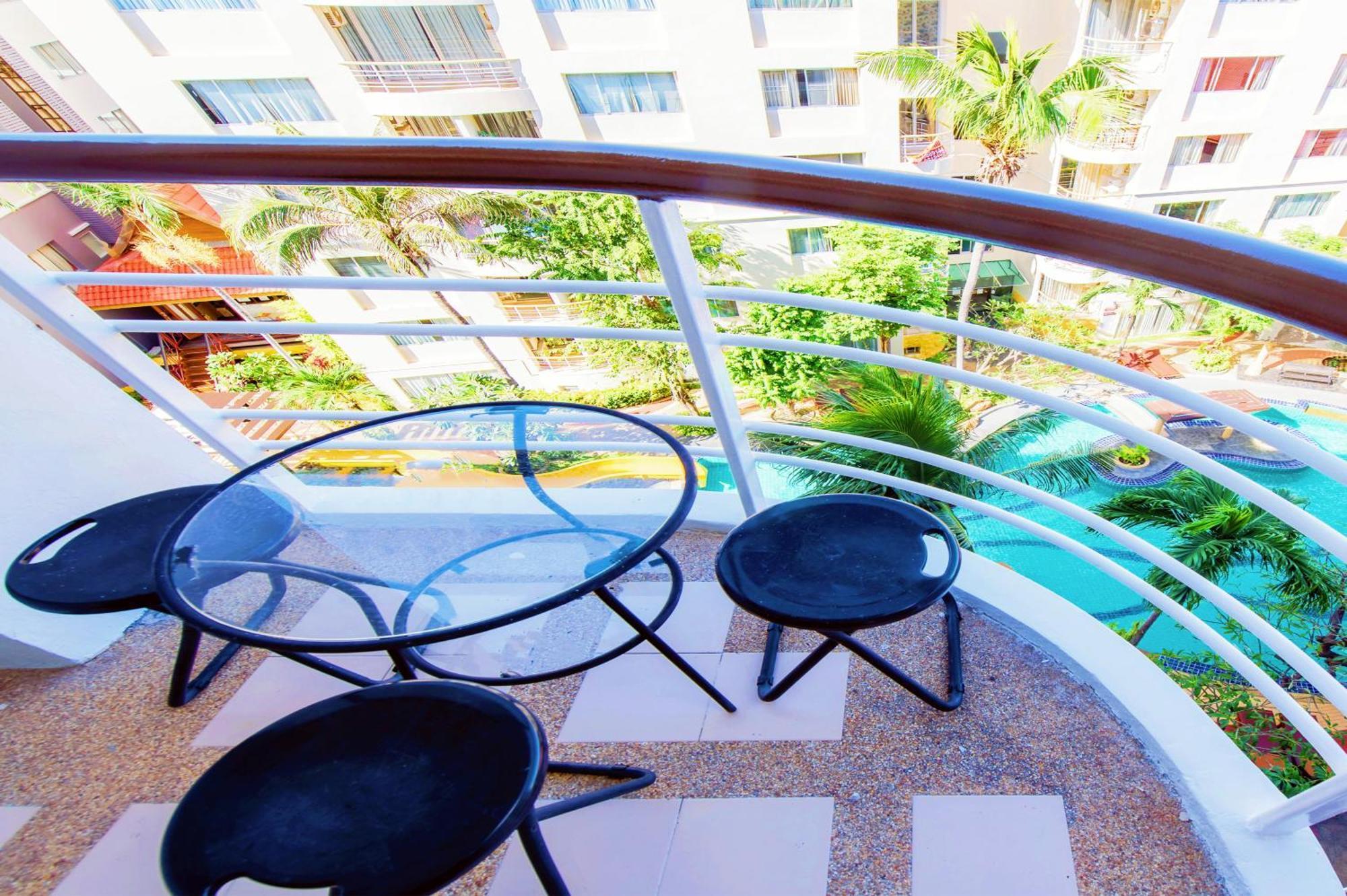 Hua Hin First - Happy Rent Apartment Room photo
